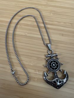 Manntara Silhouette Necklace