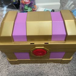 Ryan’s world Treasure Chest
