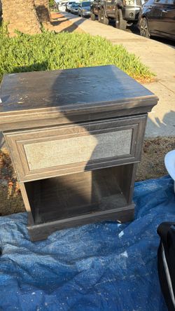 Night stand