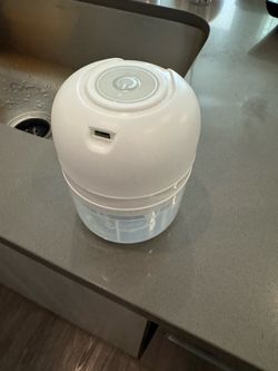 Electric Mini Garlic Chopper & Food Processor (USB Rechargeable)