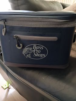 Bass Pro Shops soft sided 6 can cooler