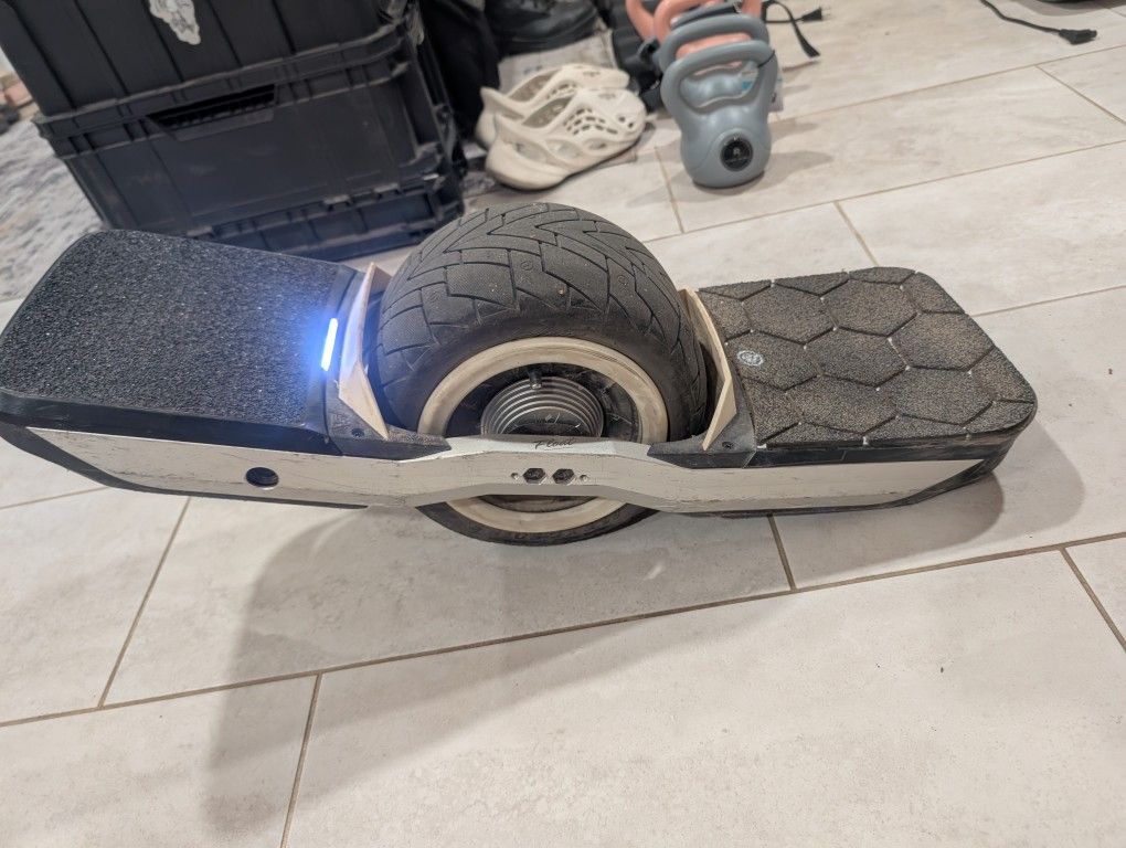 Onewheel GT For Sale(Original Owner)