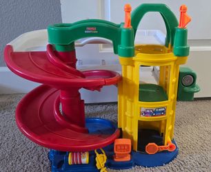 Fisher price garage vintage