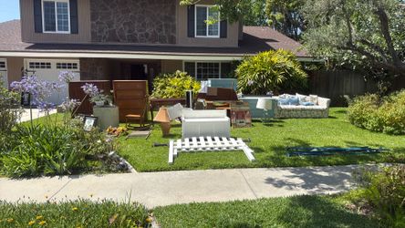 Furniture Free