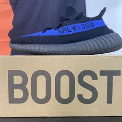 Yeezy 350 V2 Dazzling Blue 