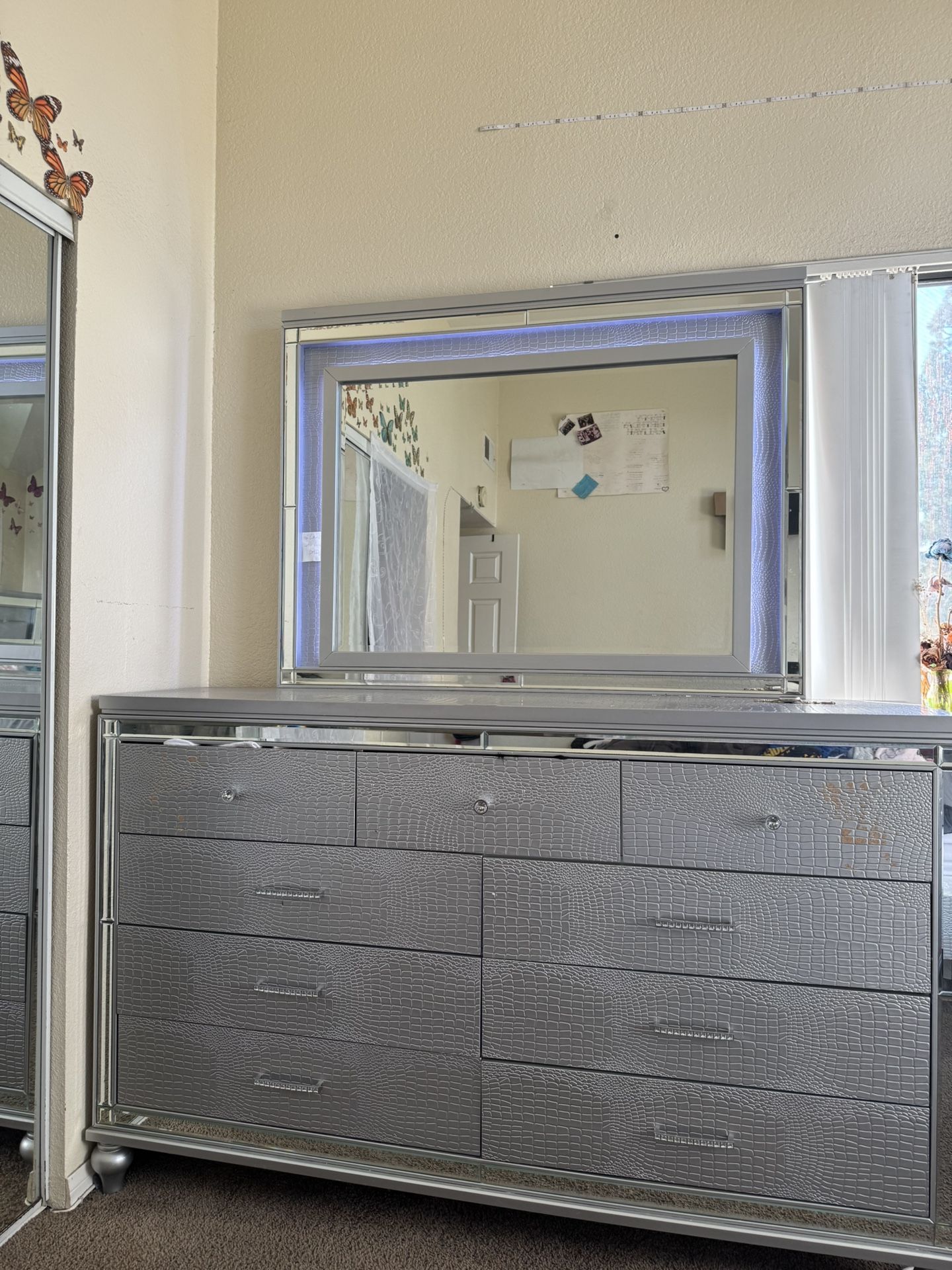 furniture for sale