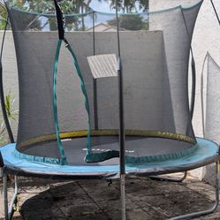 SkyBound SkyLift Trampoline - [8ft] - Great Condition!