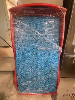 Disney Pixar Cars Lightning McQueen Kids Bed + Mattress – Like New
