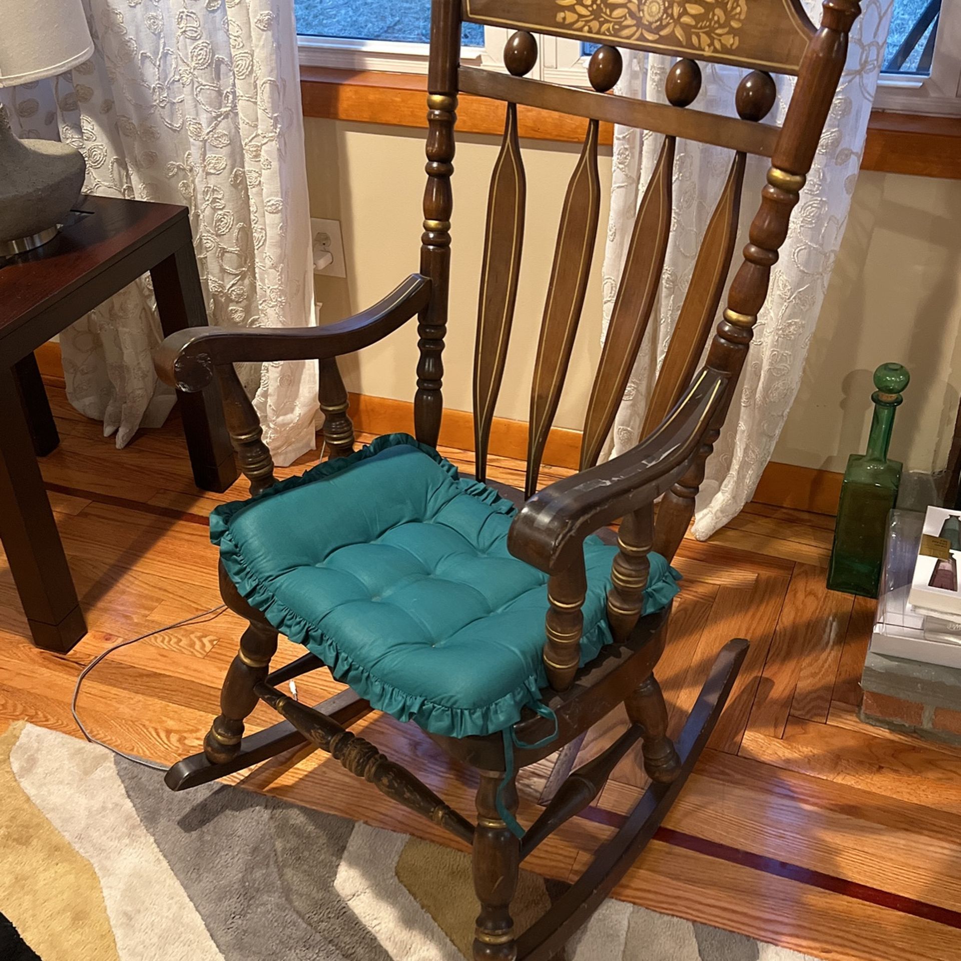 Solid Wood Rocking Chair