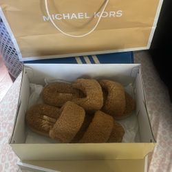 Michael Kors Slides