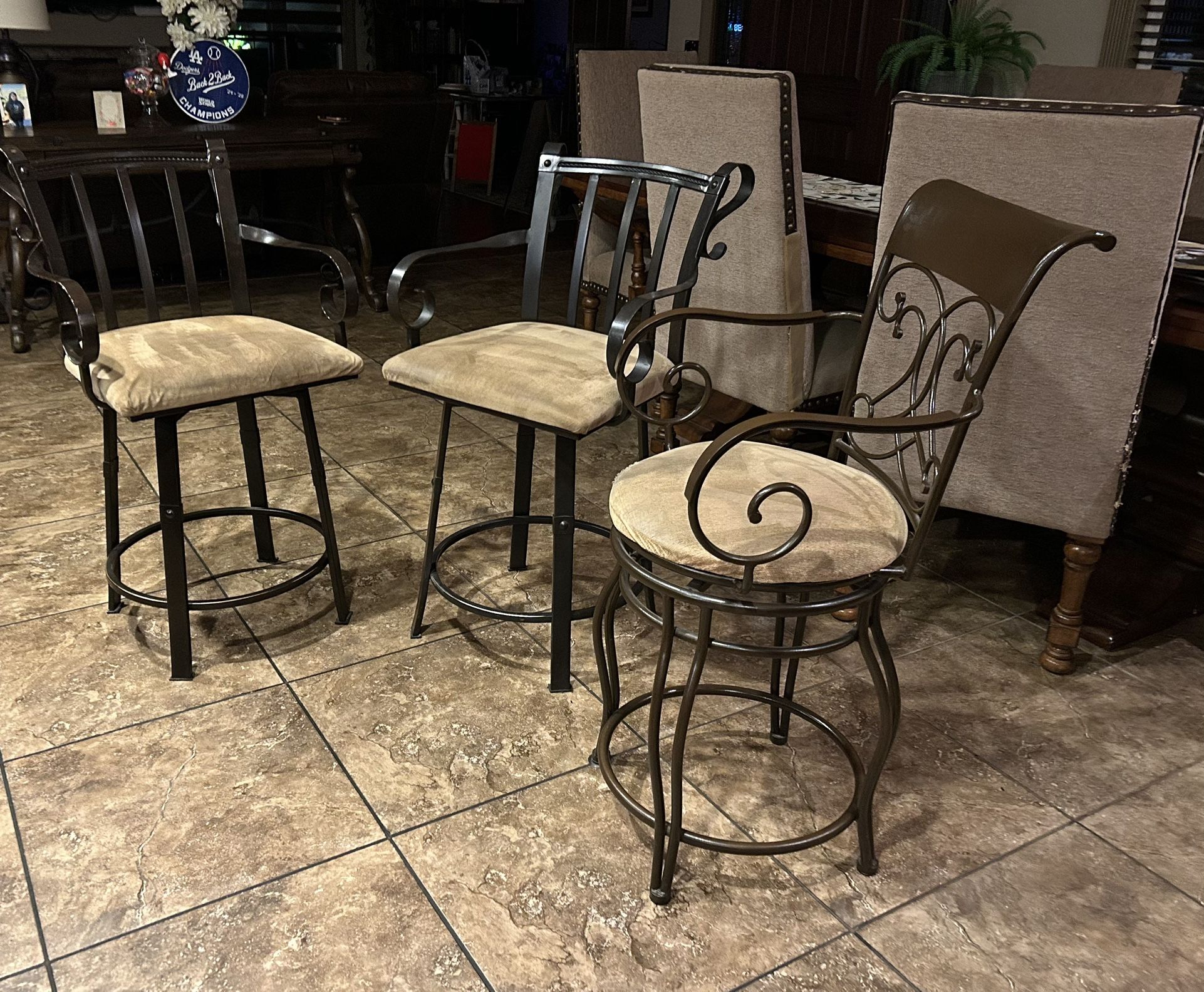 Swivel Counter Stools (3)