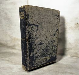 Antique 1926 Webster’s Collegiate Dictionary 3rd Edition Indexed Merriam