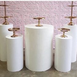 Cylinders / Pedestal Tables