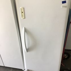 Frigidaire Stand Up Freezer 