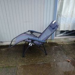 Reclinable Chair In Very Good Condition