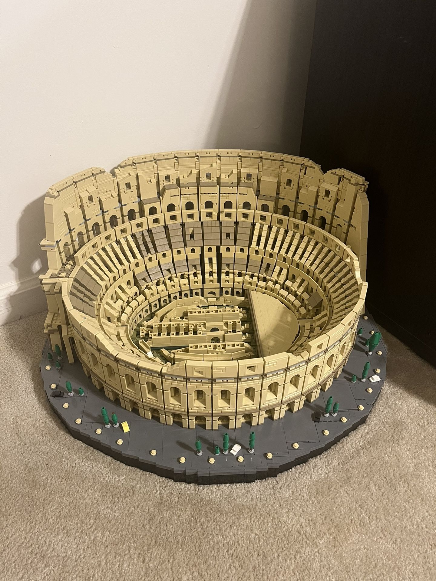 Lego Colosseum Retired Set