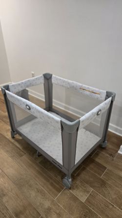 Pack N Play Graco Like New