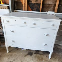 Antique 4 Drawer Dresser