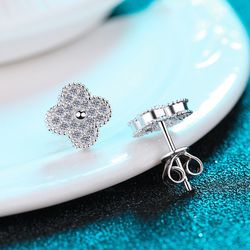 Moissanite Studs 