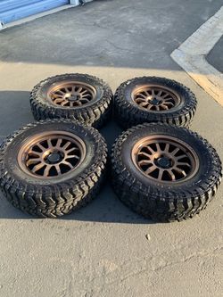 20” Black Rhino Wheels For 6x139 (6x5.5) Trucks and 37” Mickey Thompson Tires