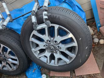 2026 Toyota Tundra set of Rims & Tires.  USED