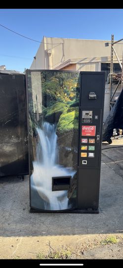 Clean Dixie Narco Soda Machine, 100% Working With 90 Warranty