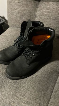 Timberland 6 inch water proof in black size 9.5 men’s