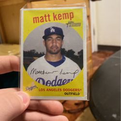 Matt Kemp Signed And Sleeved Baseball Card