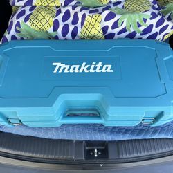 Makita demolition jackhammer