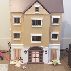 Tender Leaf Large Doll House + Furniture Sets + 2 Dolls