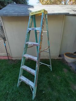Werner Ladder Electro Master 6 foot tall 250 lbs