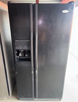 Black Whirlpool Refrigerator And Freezer