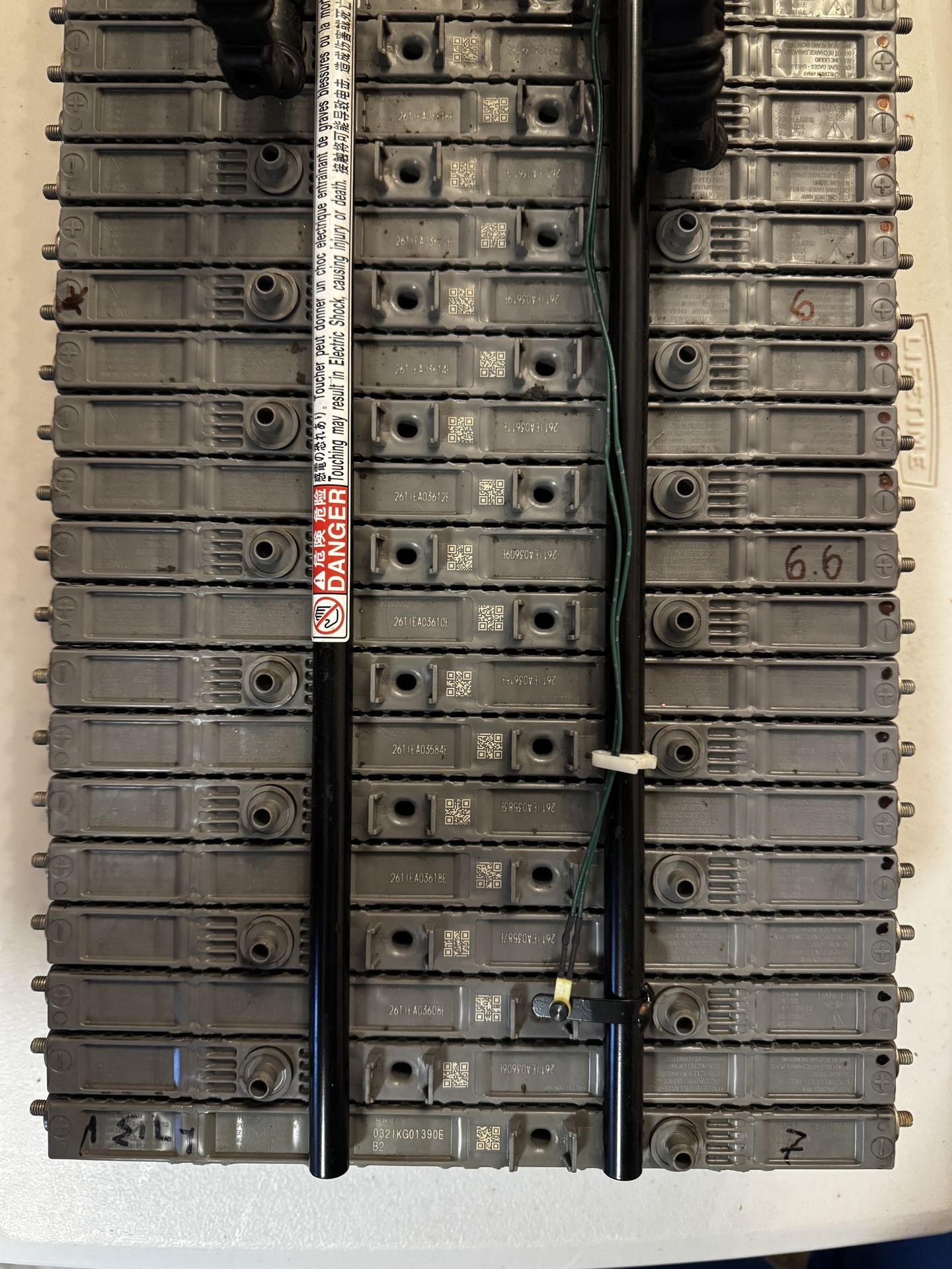 Prius 2 Hybrid Battery For Parts