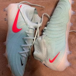 Soccer Cleqts Nike