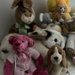 Plush Stuffed Animals Very Nice And Clean sold As A Bundle 