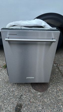 Kitchen aid dishwasher