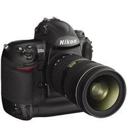 Nikon D3x Body With 3 Batteries