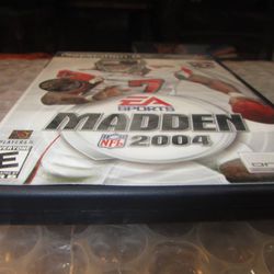 About this item NCAA Football 2003 delivers the tradition and spirit of college football's storied programs with intense rivalries, authentic stadium 