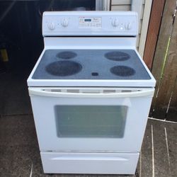 Whirlpool White Glass Top Range (Stove/Oven() - Can Deliver