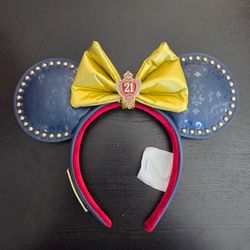 Disneyland 21 Royal Ears