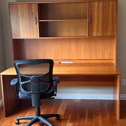 Large Office Desk and matching Bookcases/ Bookshelves 