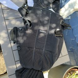 Baby bjorn carrier