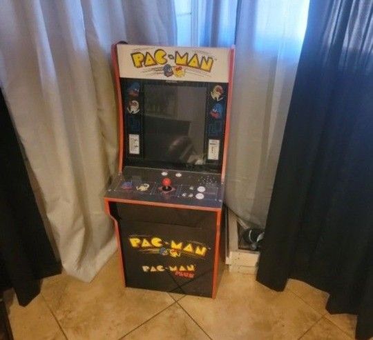 PAC-MAN arcade 1UP