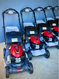 Brand new Honda Hrx 21-in Gas Self-propelled lawn mower with 201-cc Honda Engine