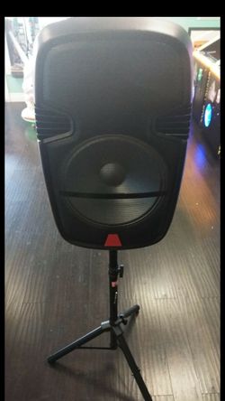 new! 3000 watt 12" bluetooth speaker DJ karaoke style comes with microphone and stand