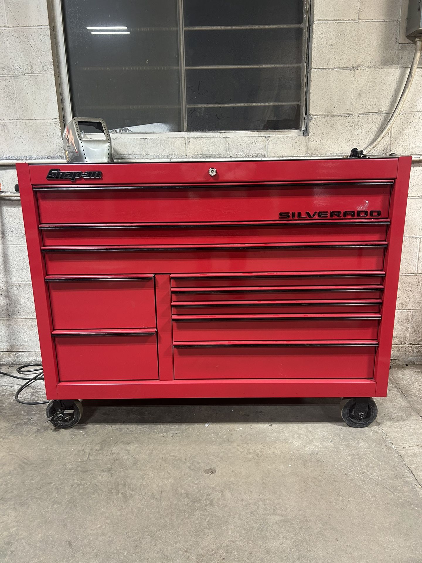 Snap-On 55” 10-Drawer Tool Box