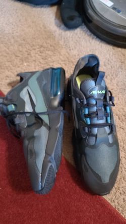 Nike Air Max Infinity 2 (Size 11)