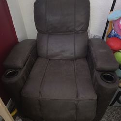 Recliner Chairs
