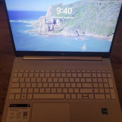 HP LAPTOP