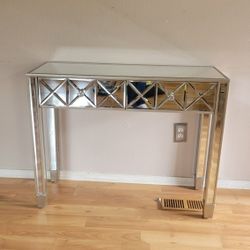 Mirrored Vanity Or Entry Table 
